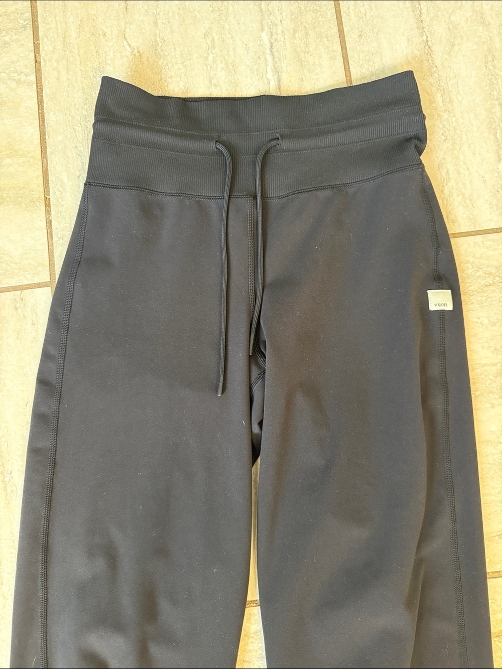 Vuori Daily Leggings Black High-Rise Drawstring - Picture 3 of 16